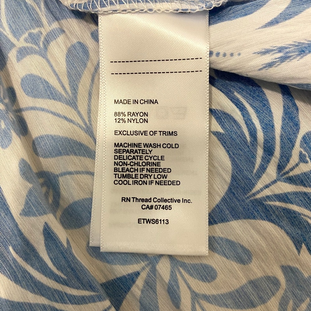 NWT Ellen Tracy Blue Vintage Floral Fit & Flare Dress Cap Sleeve Button Front M - Picture 15 of 16